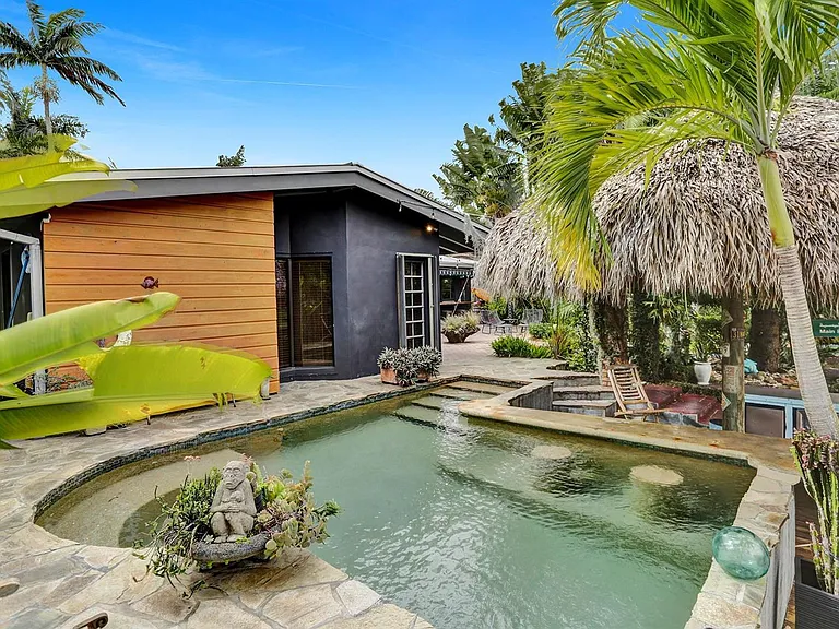 1613 SW 5th Ct — Photo 13