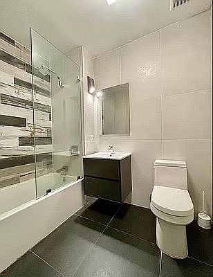 3rd image of 358 Kosciuszko St #306