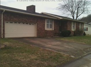 118 Rolling Acres, Winfield, WV 25213