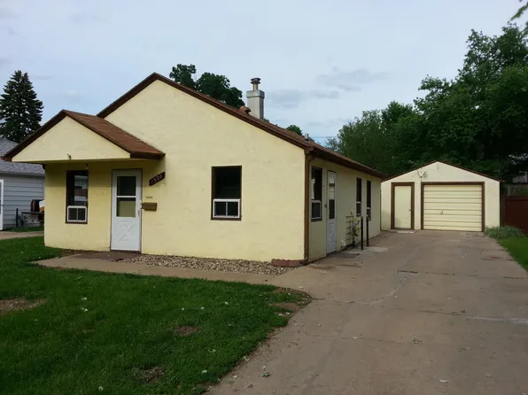 1928 S Covell Ave, Sioux Falls, SD 57105