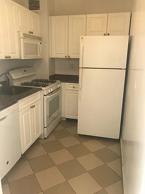 Rented by Hampshire Assets LLC | media 22