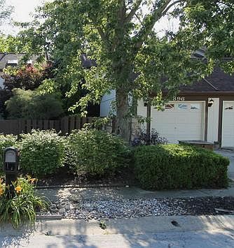 1st image of 896 Tamara Dr N