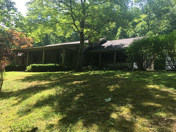 3rd image of 1106 Daniel Dr