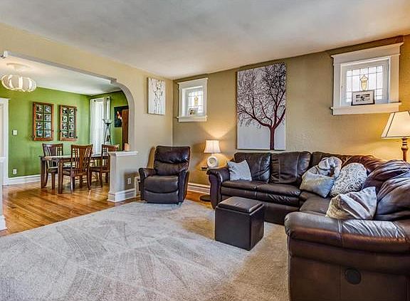 4th image of 3892 Fairview Ave