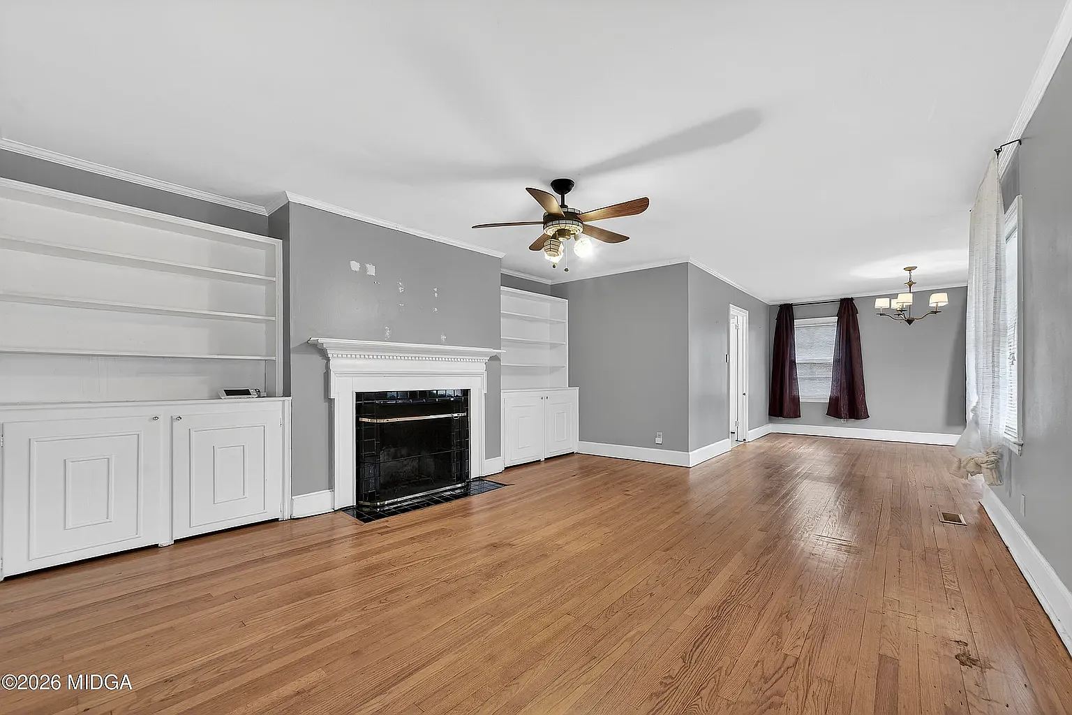 3 bed, 2132 sqft, $2,150 — Photo 2