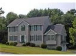 92 Cartpath Ln, Dracut, MA 01826