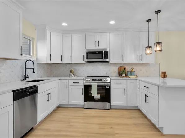 1024 Melton St, Chesapeake, VA 23324