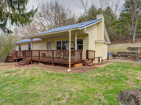 3rd image of 135 Earl Williams Rd