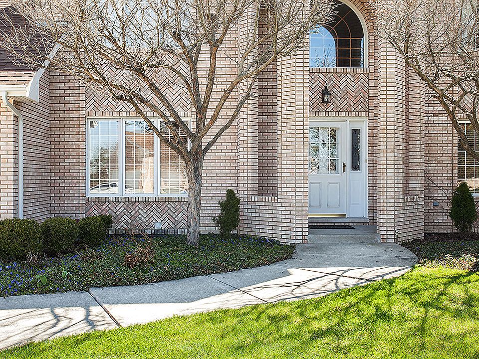 2nd image of 13721 Mayflower Ln