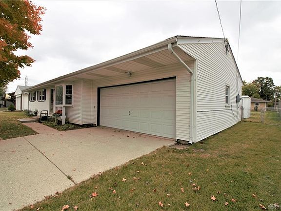 3rd image of 518 Brelsford Ave