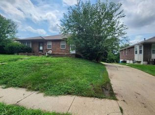 1021 SW Kings Cross Rd, Blue Springs, MO 64014