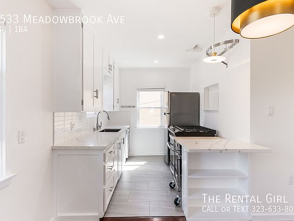 4th image of 1533 Meadowbrook Ave