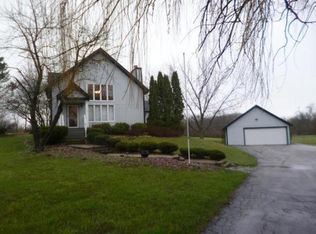 3225 E Rana Dr, Crete, IL 60417