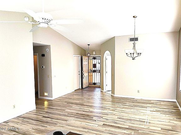 4th image of 26002 S BOXWOOD Drive