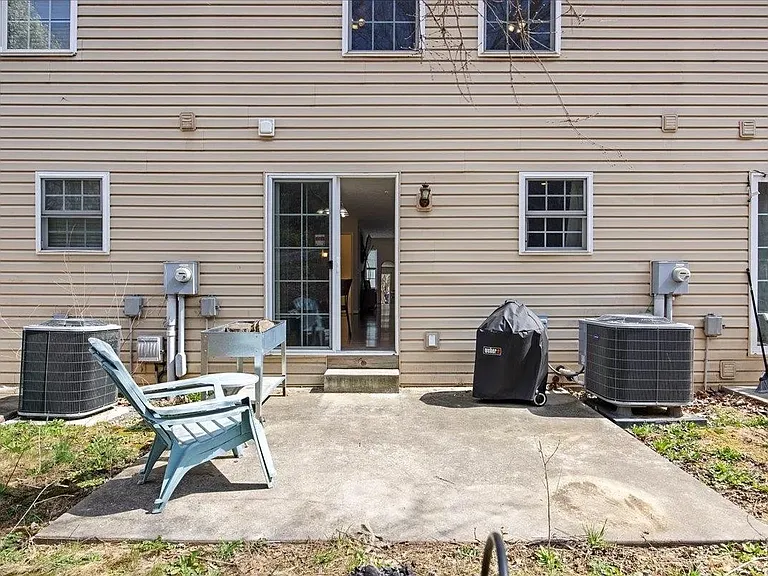2332 Wishing Well Ct — Photo 9