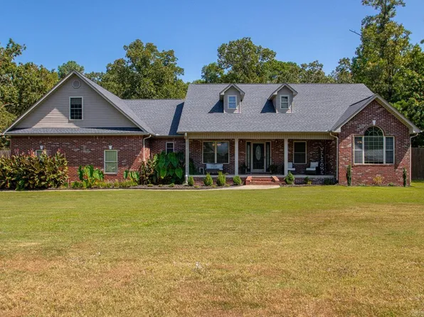 104 Parkway Sq, Pearcy, AR 71964