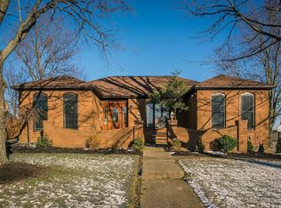 8013 Northern Spy Dr, Louisville, KY 40228