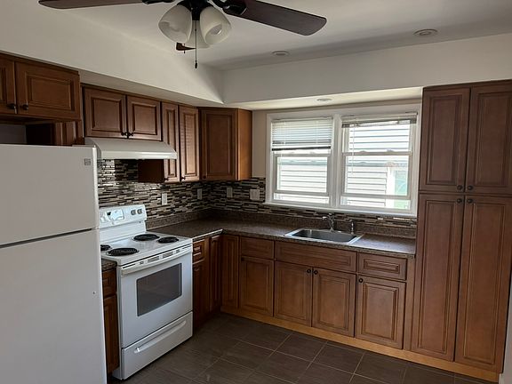 5th image of 275 Rhode Island Ave Floor 3