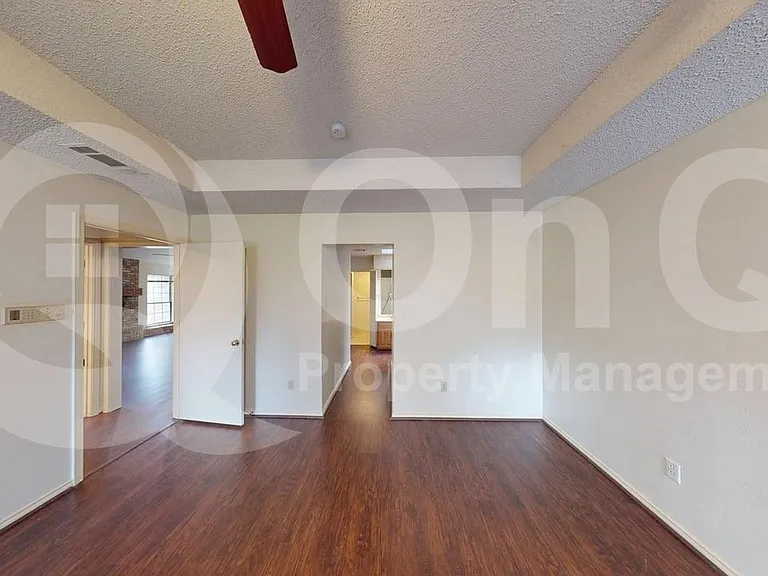 5511 Timber Green Dr — Photo 13