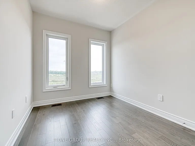 54 Selina Rose St — Photo 37