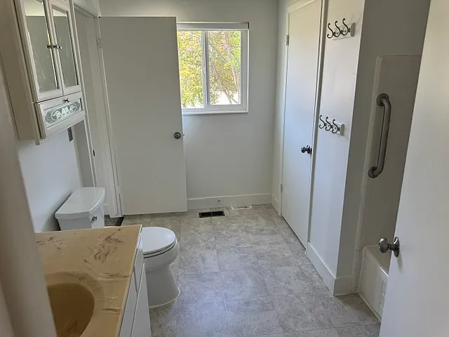 3628 S 3400 W — Photo 9