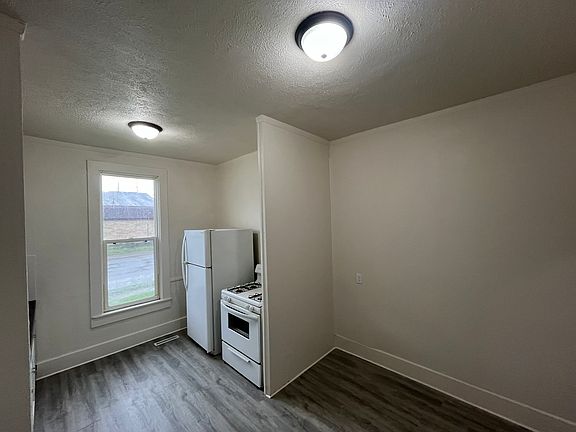 2nd image of 804 S 15th St #804