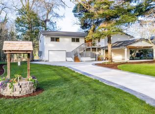 14055 NE River Vista Ln, Aurora, OR 97002