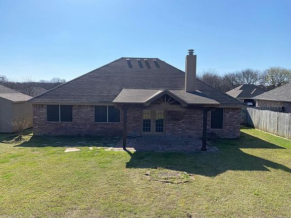2nd image of 1512 Creekside Ave