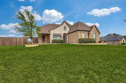 830 Cross Creek Dr Photo 1