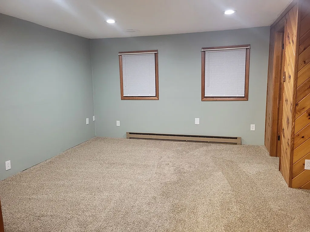2 bedroom/1 bathroom Upper Unit — Photo 2