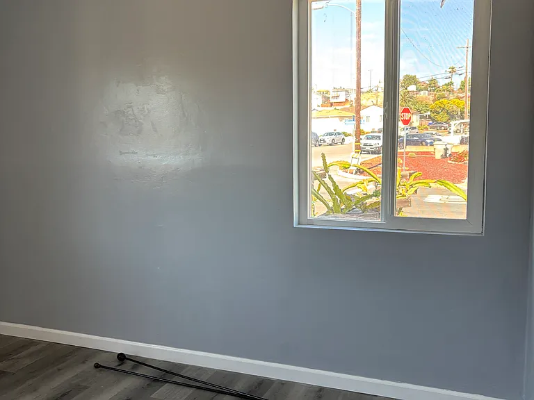 5265 Pirotte Dr — Photo 8