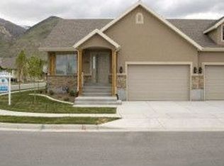 205 S 160 W, Centerville, UT 84014
