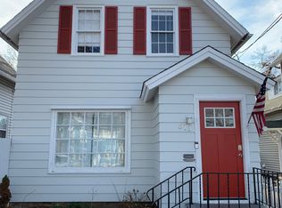 513 Villa St, Elgin, IL 60120