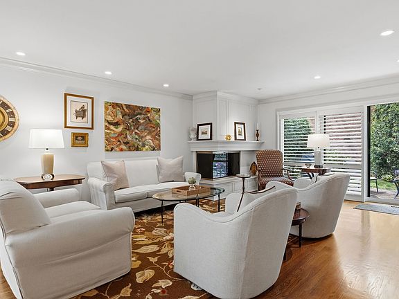 4th image of 1719 Wildberry Dr Unit D