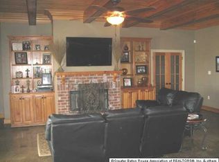 11923 Flynn Rd, Port Allen, LA 70767