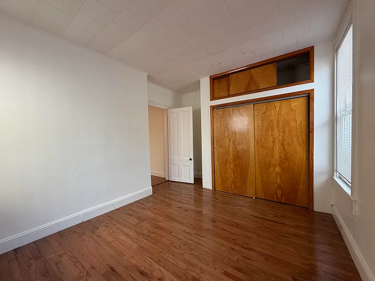 13 Elizabeth St #1 — Photo 9