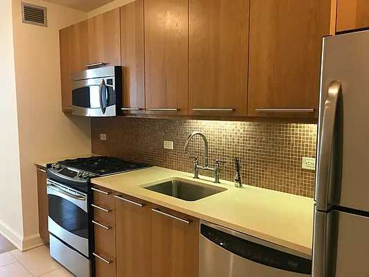 Rented by Windsor Property Management | media 8