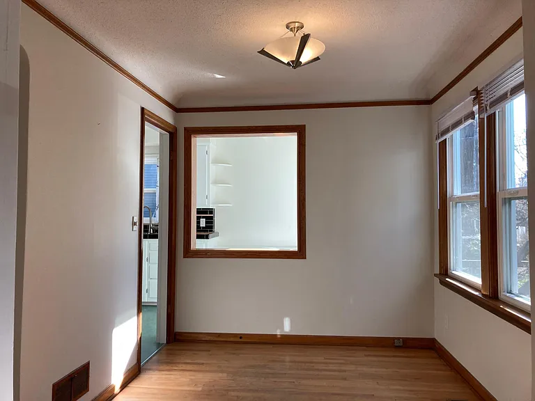 4407 SE Tibbetts St — Photo 6