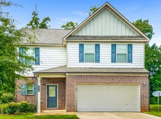 271 Bandelier Cir, Hampton, GA 30228