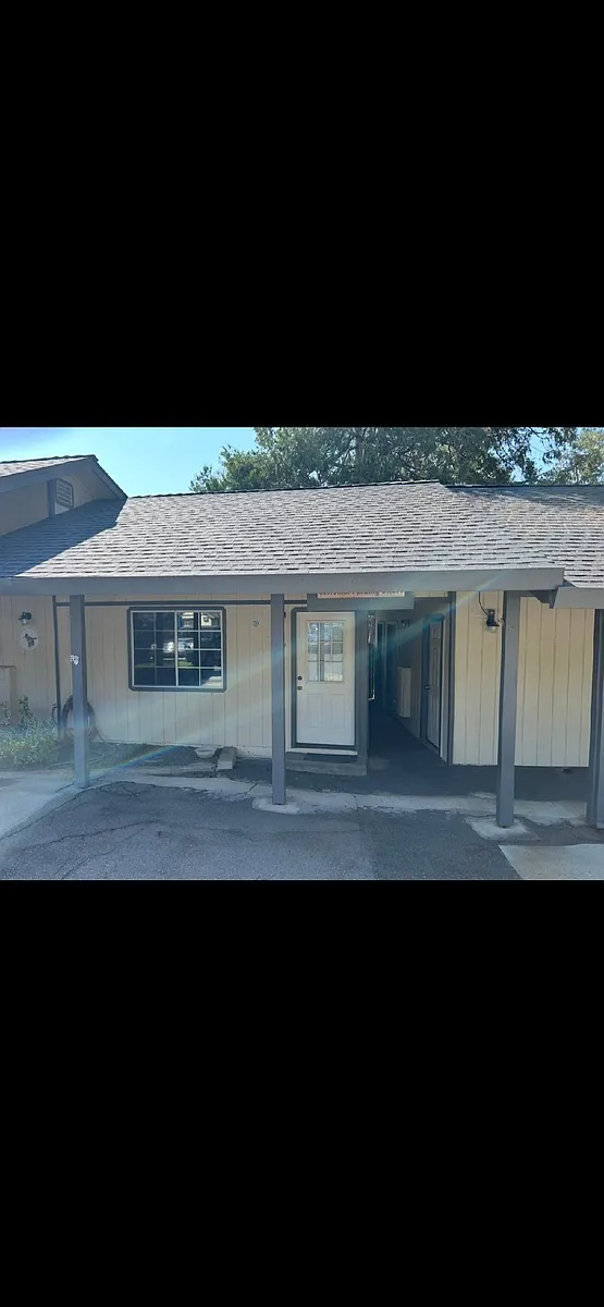 Building Photo - 23000 Meadow Ln #H