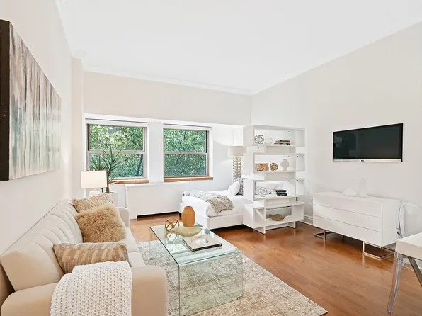 350 E 82nd St APT 2G, New York, NY 10028