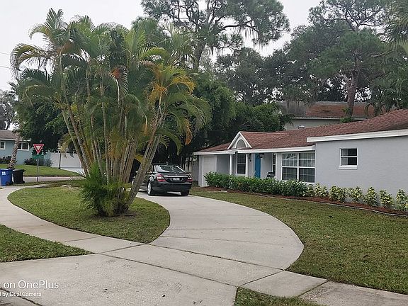 2nd image of 1774 Bayou Grande Blvd NE