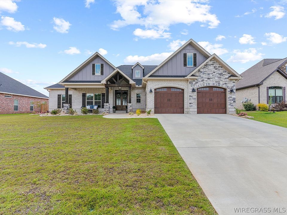 1st image of 355 Lakes Dr