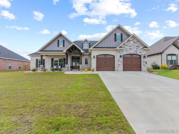 355 Lakes Dr, Enterprise, AL 36330