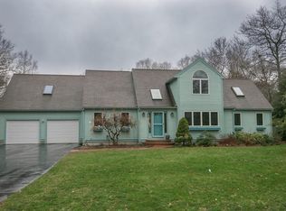 11 Pheasant Hill Rd, Halifax, MA 02338