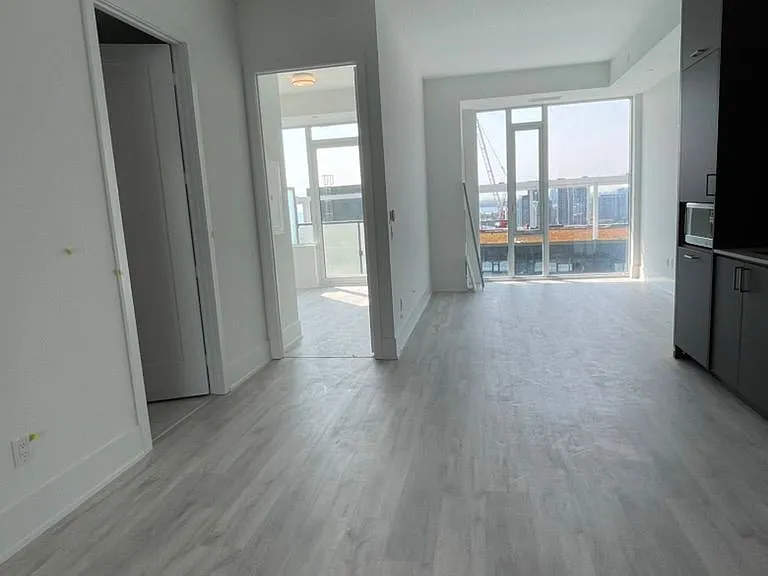 470 Front St W #2303 — Photo 19