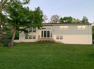 1811 Cavell Ave, Highland Park, IL 60035