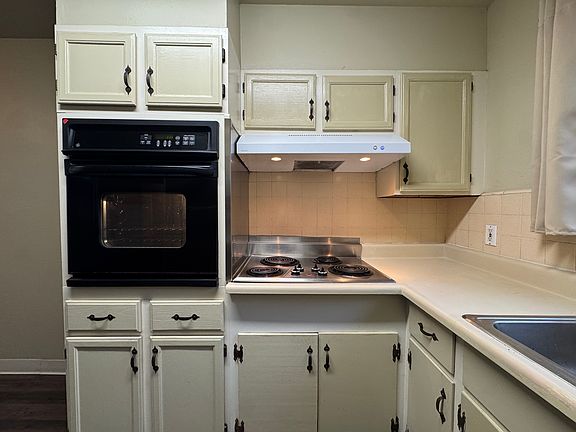 2nd image of 217 California Ave APT 2