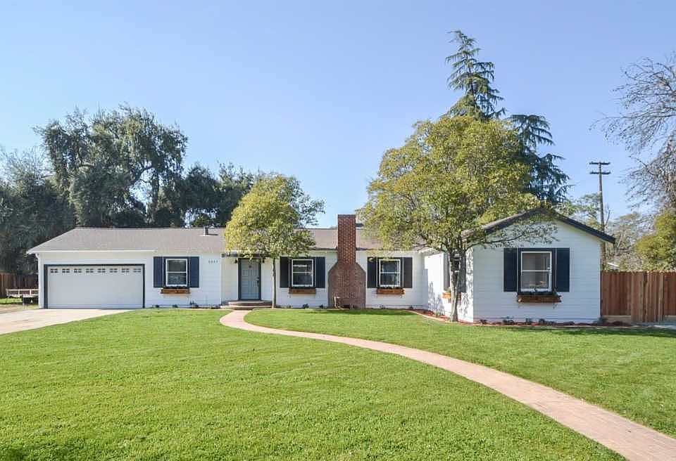 1st image of 4031 N Maroa Ave