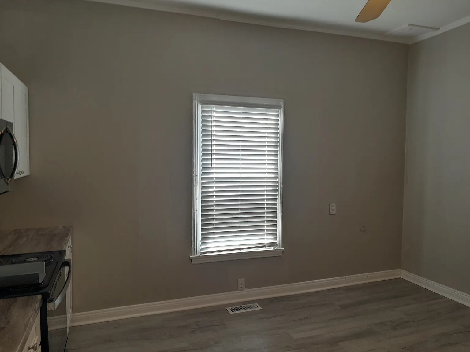 2 bed, 1150 sqft, $1,400 — Photo 2